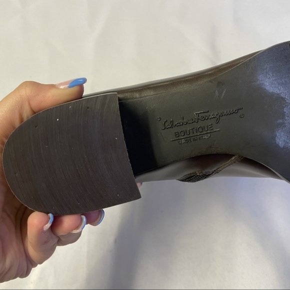 Salvatore Ferragamo brown square leather ankle boots 6 B - Picture 6 of 13